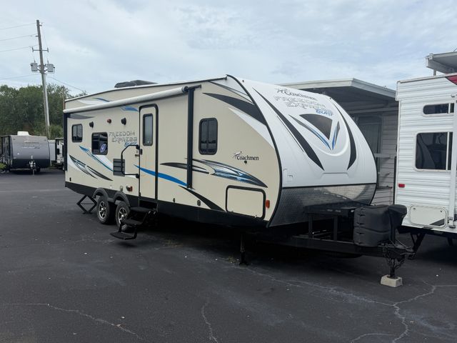 2017 Coachmen Freedom Express Blast 271BL