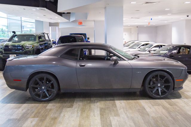 2017 Dodge Challenger R/T 5.7L V8 HEMI MDS 