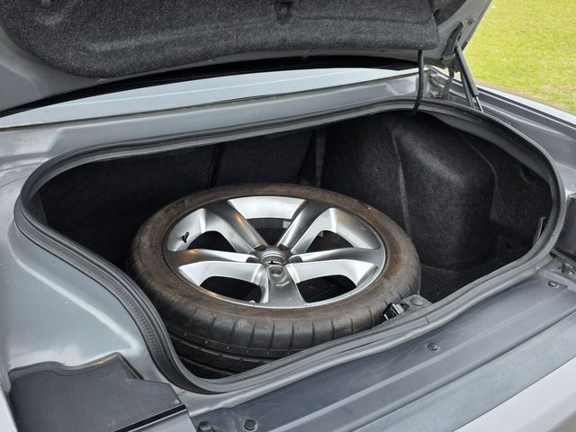 2017 Dodge Challenger R/T Shaker