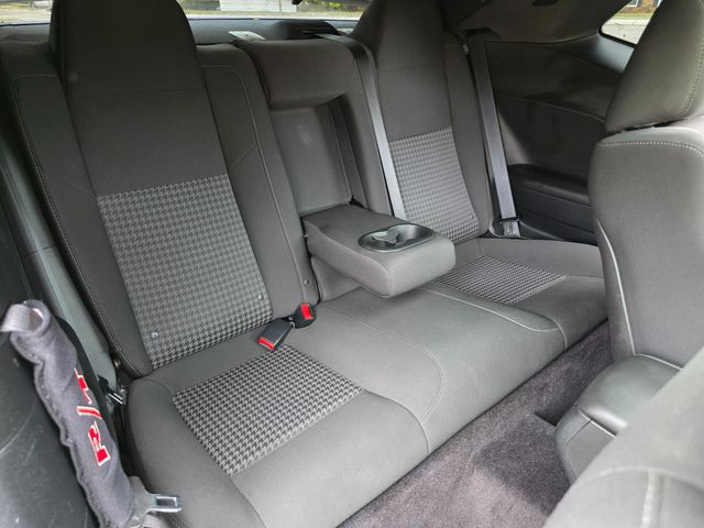 2017 Dodge Challenger R/T Shaker