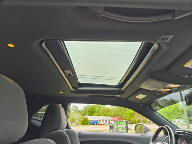 2017 Dodge Challenger R/T Shaker 2017 Dodge Challenger R/T Shaker