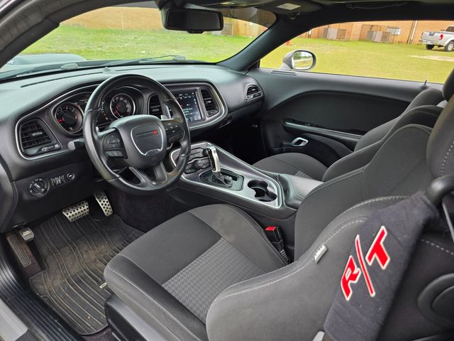 2017 Dodge Challenger R/T Shaker