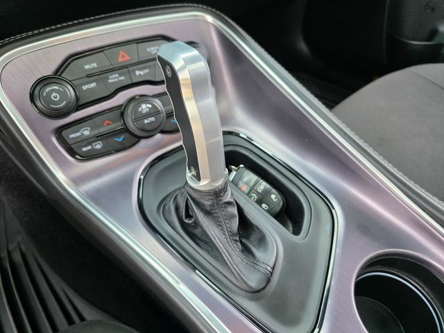 2017 Dodge Challenger R/T Shaker