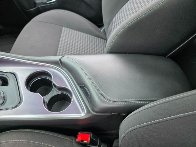 2017 Dodge Challenger R/T Shaker