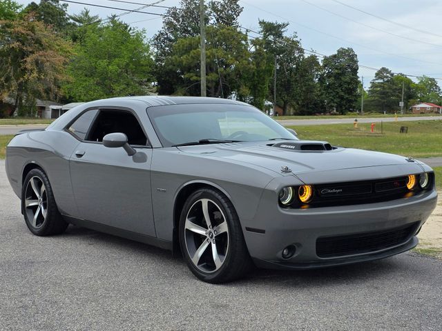 2017 Dodge Challenger R/T Shaker