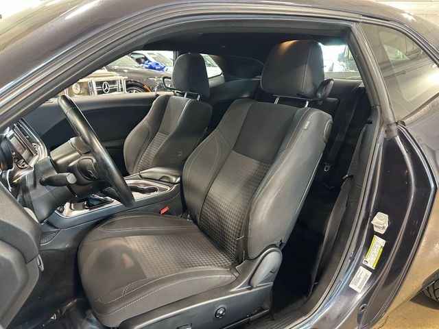 2017 Dodge Challenger R/T HEMI V5.7 V8 | Irving, Texas | Hopper Motorplex 2017 Dodge Challenger R/T HEMI V5.7 V8 | Irving, Texas | Hopper Motorplex