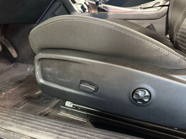 2017 Dodge Challenger R/T HEMI V5.7 V8 | Irving, Texas | Hopper Motorplex