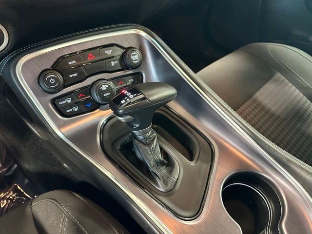 2017 Dodge Challenger R/T HEMI V5.7 V8 | Irving, Texas | Hopper Motorplex 2017 Dodge Challenger R/T HEMI V5.7 V8 | Irving, Texas | Hopper Motorplex