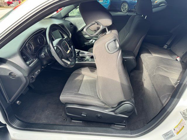 2017 Dodge Challenger SXT