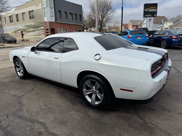2017 Dodge Challenger SXT