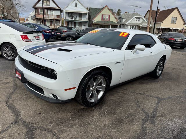 2017 Dodge Challenger SXT