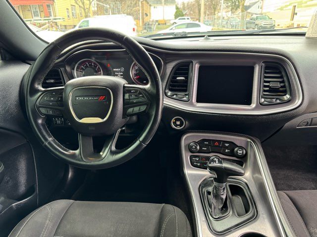 2017 Dodge Challenger SXT