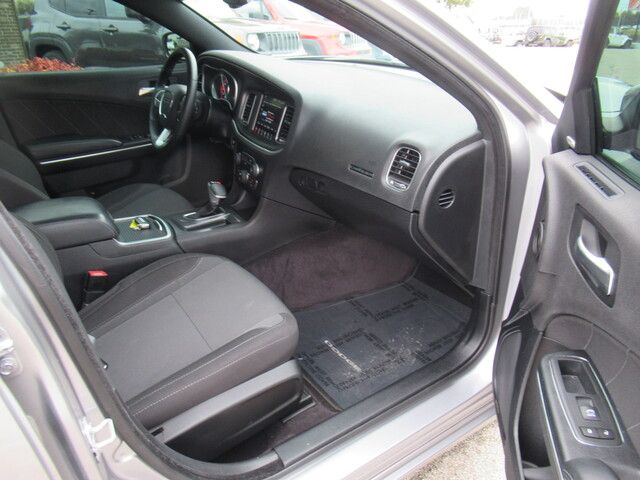 2017 Dodge Charger SXT