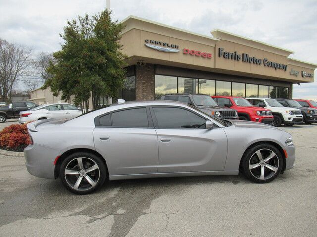 2017 Dodge Charger SXT