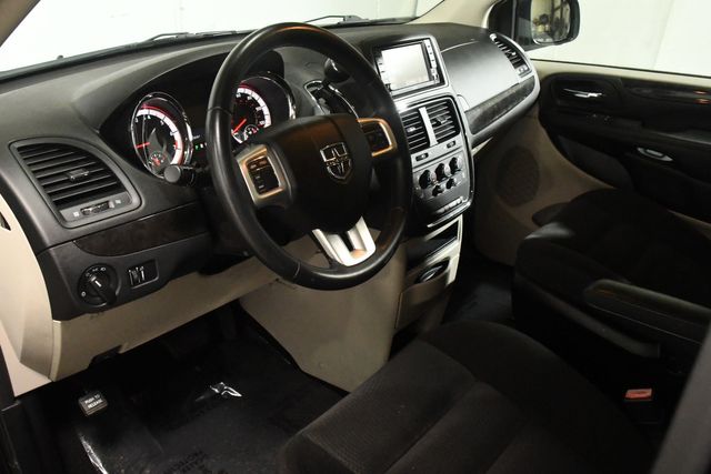 2017 Dodge Grand Caravan SE Plus w/ DvD | Branford, CT | Sound Auto Wholesalers 2017 Dodge Grand Caravan SE Plus w/ DvD | Branford, CT | Sound Auto Wholesalers