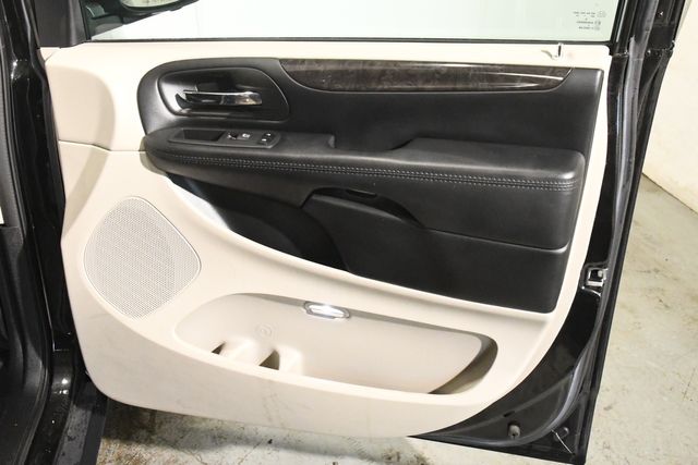 2017 Dodge Grand Caravan SE Plus w/ DvD | Branford, CT | Sound Auto Wholesalers 2017 Dodge Grand Caravan SE Plus w/ DvD | Branford, CT | Sound Auto Wholesalers