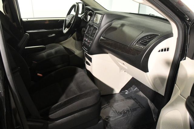 2017 Dodge Grand Caravan SE Plus w/ DvD | Branford, CT | Sound Auto Wholesalers 2017 Dodge Grand Caravan SE Plus w/ DvD | Branford, CT | Sound Auto Wholesalers