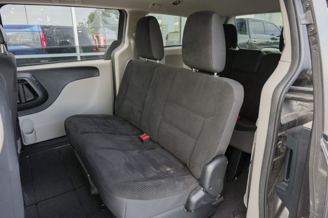 2017 Dodge Grand Caravan SE 7-PASSENGER / CLEAN CARFAX / REAR DVD | Austin, TX | Rocky Mountain Truck Stop Austin 2017 Dodge Grand Caravan SE 7-PASSENGER / CLEAN CARFAX / REAR DVD | Austin, TX | Rocky Mountain Truck Stop Austin