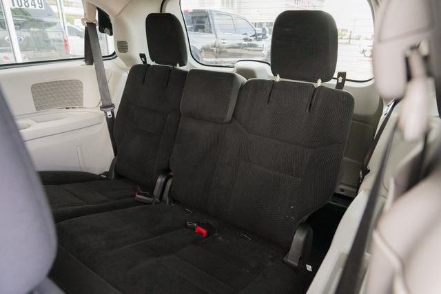 2017 Dodge Grand Caravan SE 7-PASSENGER / CLEAN CARFAX / REAR DVD | Austin, TX | Rocky Mountain Truck Stop Austin 2017 Dodge Grand Caravan SE 7-PASSENGER / CLEAN CARFAX / REAR DVD | Austin, TX | Rocky Mountain Truck Stop Austin