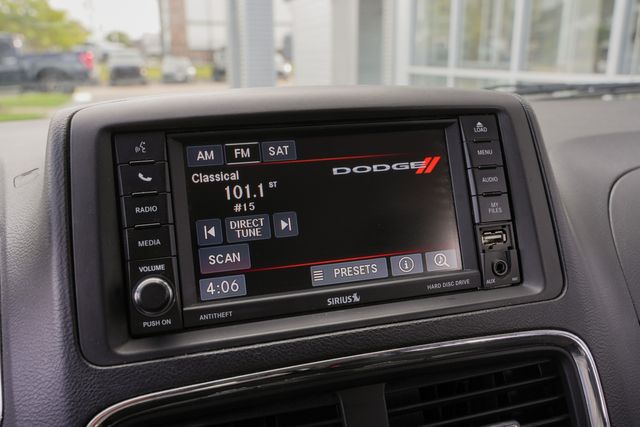 2017 Dodge Grand Caravan SE 7-PASSENGER / CLEAN CARFAX / REAR DVD | Austin, TX | Rocky Mountain Truck Stop Austin