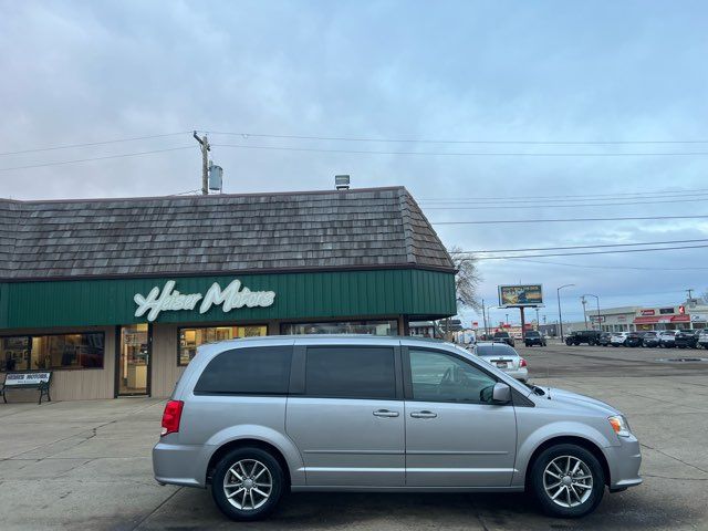 2017 Dodge Grand Caravan SE ONLY 7,000 Miles | Dickinson, ND | Heiser Motors 2017 Dodge Grand Caravan SE ONLY 7,000 Miles | Dickinson, ND | Heiser Motors