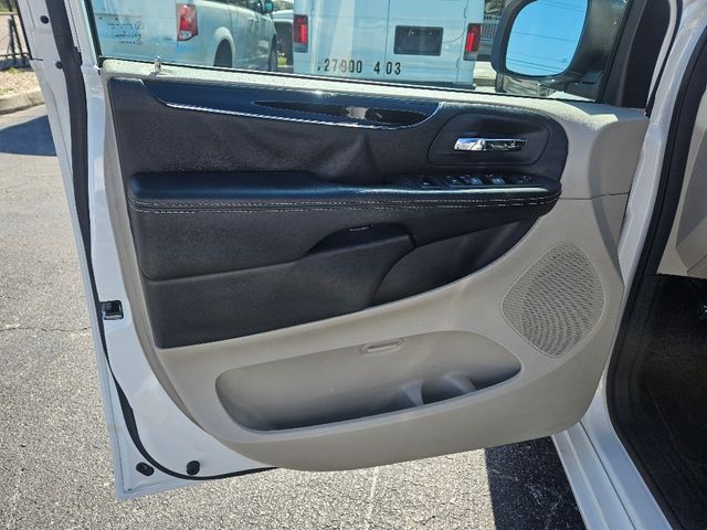2017 Dodge Grand Caravan SXT Wheelchair Van Handicap Ramp Van
