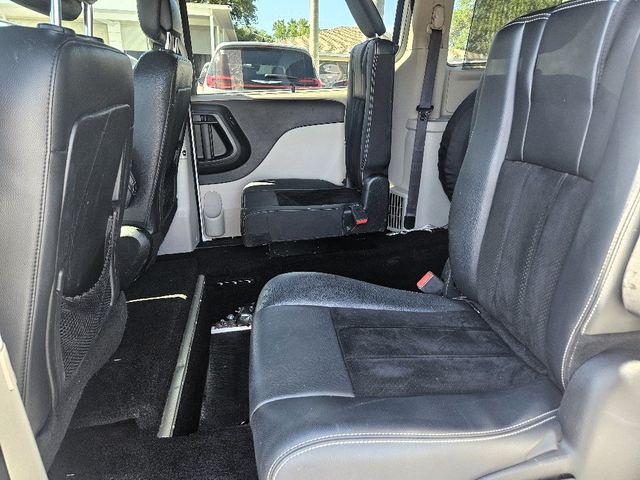2017 Dodge Grand Caravan SXT Wheelchair Van Handicap Ramp Van