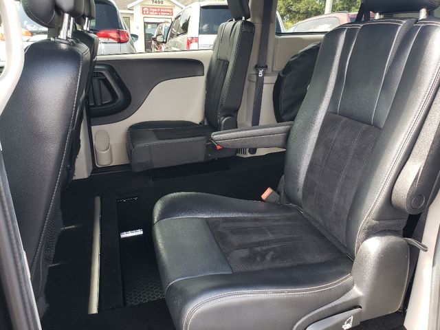 2017 Dodge Grand Caravan SXT Wheelchair Van Handicap Ramp Van