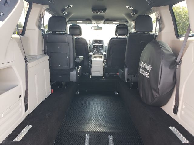2017 Dodge Grand Caravan SXT Wheelchair Van Handicap Ramp Van