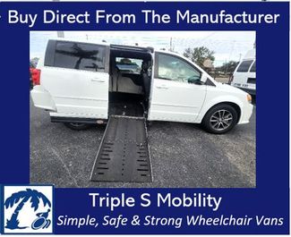 2017 Dodge Grand Caravan Sxt Wheelchair Van Handicap Ramp Van  | Pinellas Park, Florida | Triple S Mobility, Inc