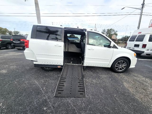 2017 Dodge Grand Caravan SXT Wheelchair Van Handicap Ramp Van