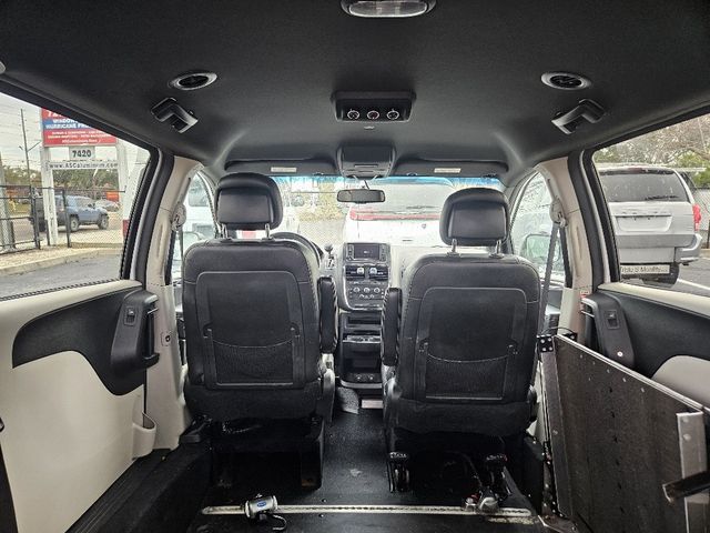 2017 Dodge Grand Caravan SXT Wheelchair Van Handicap Ramp Van
