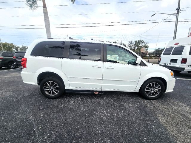 2017 Dodge Grand Caravan SXT Wheelchair Van Handicap Ramp Van