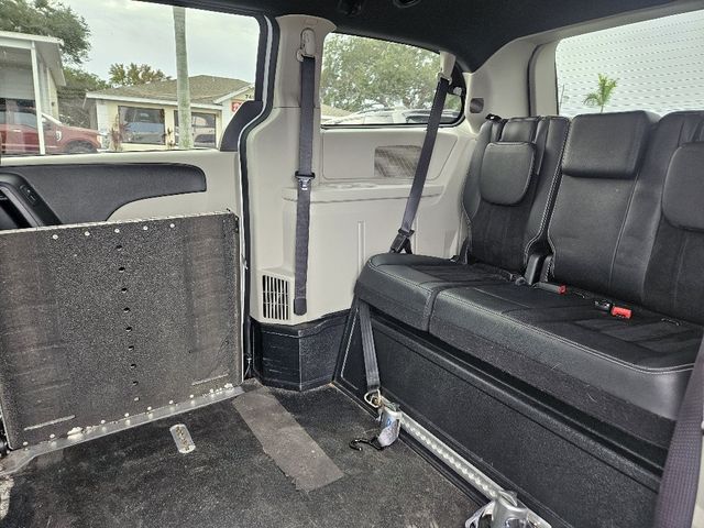 2017 Dodge Grand Caravan SXT Wheelchair Van Handicap Ramp Van