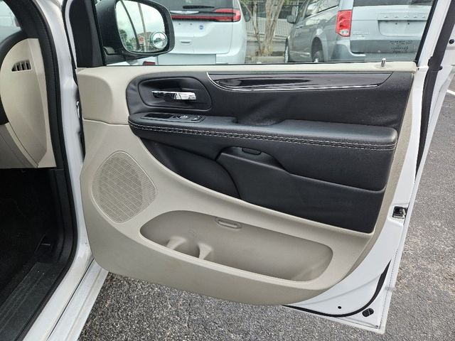 2017 Dodge Grand Caravan SXT Wheelchair Van Handicap Ramp Van