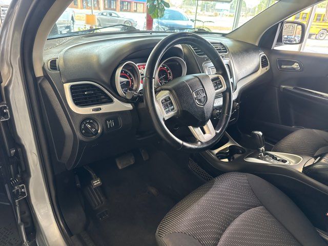 2017 Dodge Journey Crossroad | Rome, GA | Knight's Car Store 2017 Dodge Journey Crossroad | Rome, GA | Knight's Car Store