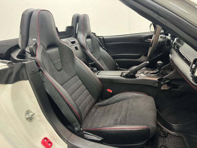 2017 Fiat 124 Spider Abarth 2dr Convertible | Houston, TX | Houston Auto Credit 2017 Fiat 124 Spider Abarth 2dr Convertible | Houston, TX | Houston Auto Credit