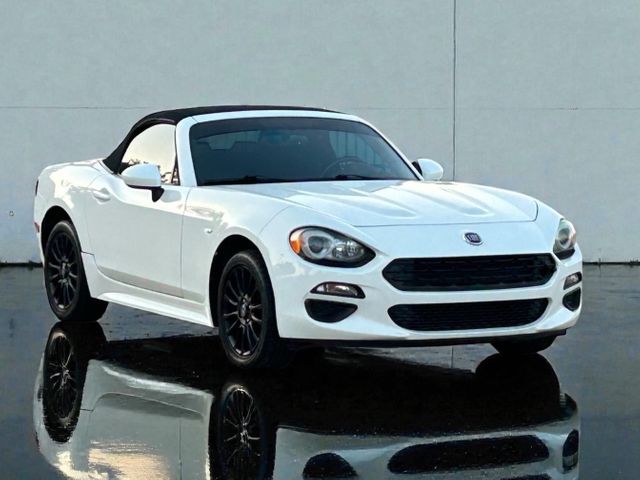 2017 Fiat 124 Spider Classica | Plano, TX | Schneck Motor Company 2017 Fiat 124 Spider Classica | Plano, TX | Schneck Motor Company