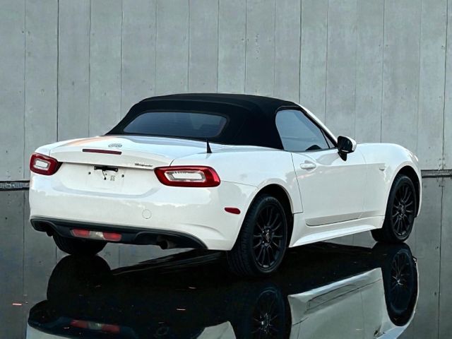 2017 Fiat 124 Spider Classica | Plano, TX | Schneck Motor Company 2017 Fiat 124 Spider Classica | Plano, TX | Schneck Motor Company