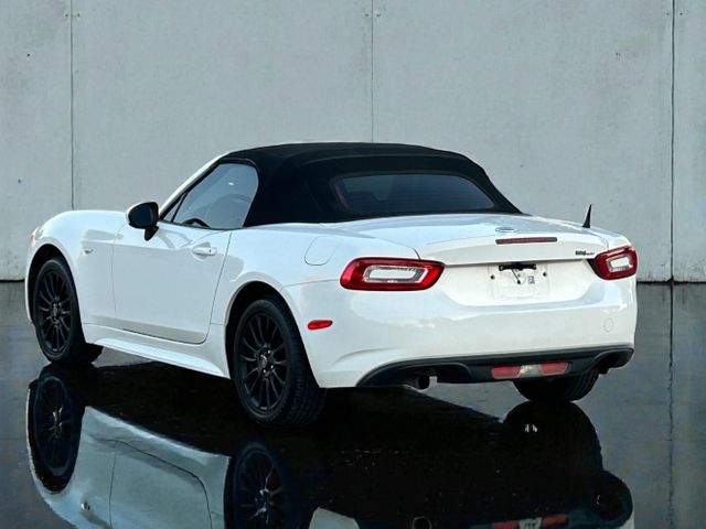 2017 Fiat 124 Spider Classica | Plano, TX | Schneck Motor Company 2017 Fiat 124 Spider Classica | Plano, TX | Schneck Motor Company