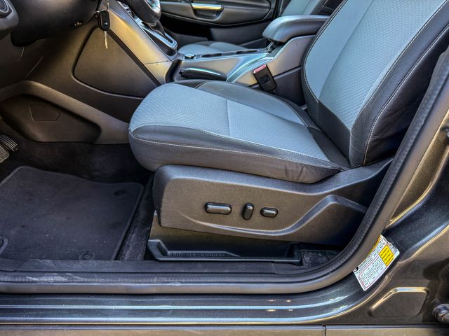 2017 Ford C-MAX Energi SE | Agoura Hills, CA | SoCal Auto Group 2017 Ford C-MAX Energi SE | Agoura Hills, CA | SoCal Auto Group