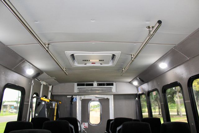 2017 Ford E450 15 Passenger Dimond Coach W/ Wheelchair Lift | Irving, Texas | Lonestar Automart Inc.