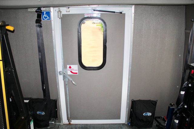 2017 Ford E450 15 Passenger Dimond Coach W/ Wheelchair Lift | Irving, Texas | Lonestar Automart Inc. 2017 Ford E450 15 Passenger Dimond Coach W/ Wheelchair Lift | Irving, Texas | Lonestar Automart Inc.