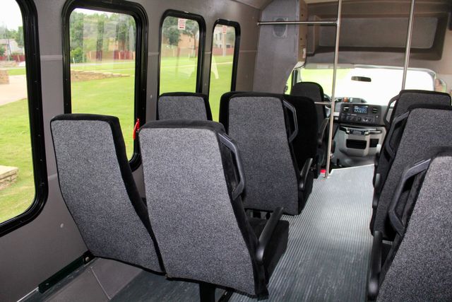 2017 Ford E450 15 Passenger Dimond Coach Bus W/ Wheelchair Lift | Irving, Texas | Lonestar Automart Inc. 2017 Ford E450 15 Passenger Dimond Coach Bus W/ Wheelchair Lift | Irving, Texas | Lonestar Automart Inc.