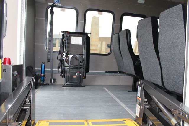 2017 Ford E450 15 Passenger Dimond Coach W/ Wheelchair Lift | Irving, Texas | Lonestar Automart Inc.