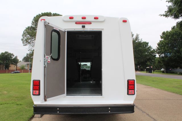 2017 Ford E450 15 Passenger Dimond Coach Bus W/ Wheelchair Lift | Irving, Texas | Lonestar Automart Inc. 2017 Ford E450 15 Passenger Dimond Coach Bus W/ Wheelchair Lift | Irving, Texas | Lonestar Automart Inc.