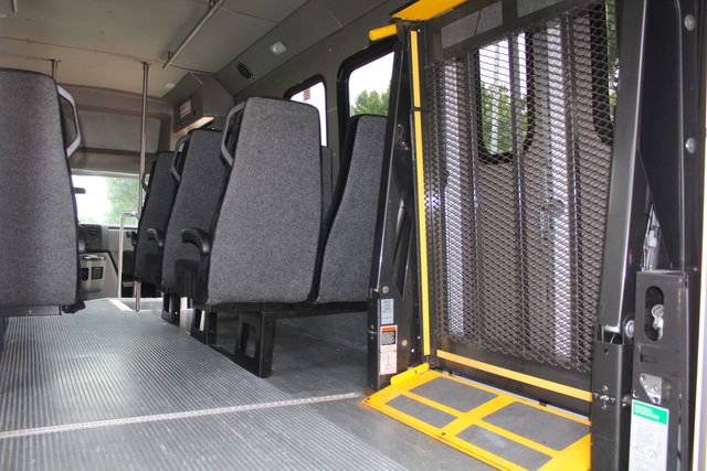 2017 Ford E450 15 Passenger Dimond Coach W/ Wheelchair Lift | Irving, Texas | Lonestar Automart Inc.