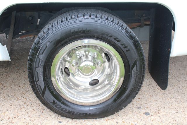 2017 Ford E450 15 Passenger Dimond Coach Bus W/ Wheelchair Lift | Irving, Texas | Lonestar Automart Inc. 2017 Ford E450 15 Passenger Dimond Coach Bus W/ Wheelchair Lift | Irving, Texas | Lonestar Automart Inc.