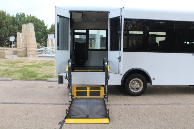 2017 Ford E450 15 Passenger Winnebago Bus With Wheelchair Lift | Irving, Texas | Lonestar Automart Inc. 2017 Ford E450 15 Passenger Winnebago Bus With Wheelchair Lift | Irving, Texas | Lonestar Automart Inc.
