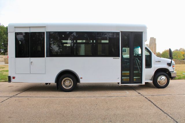 2017 Ford E450 15 Passenger Winnebago Bus With Wheelchair Lift | Irving, Texas | Lonestar Automart Inc. 2017 Ford E450 15 Passenger Winnebago Bus With Wheelchair Lift | Irving, Texas | Lonestar Automart Inc.